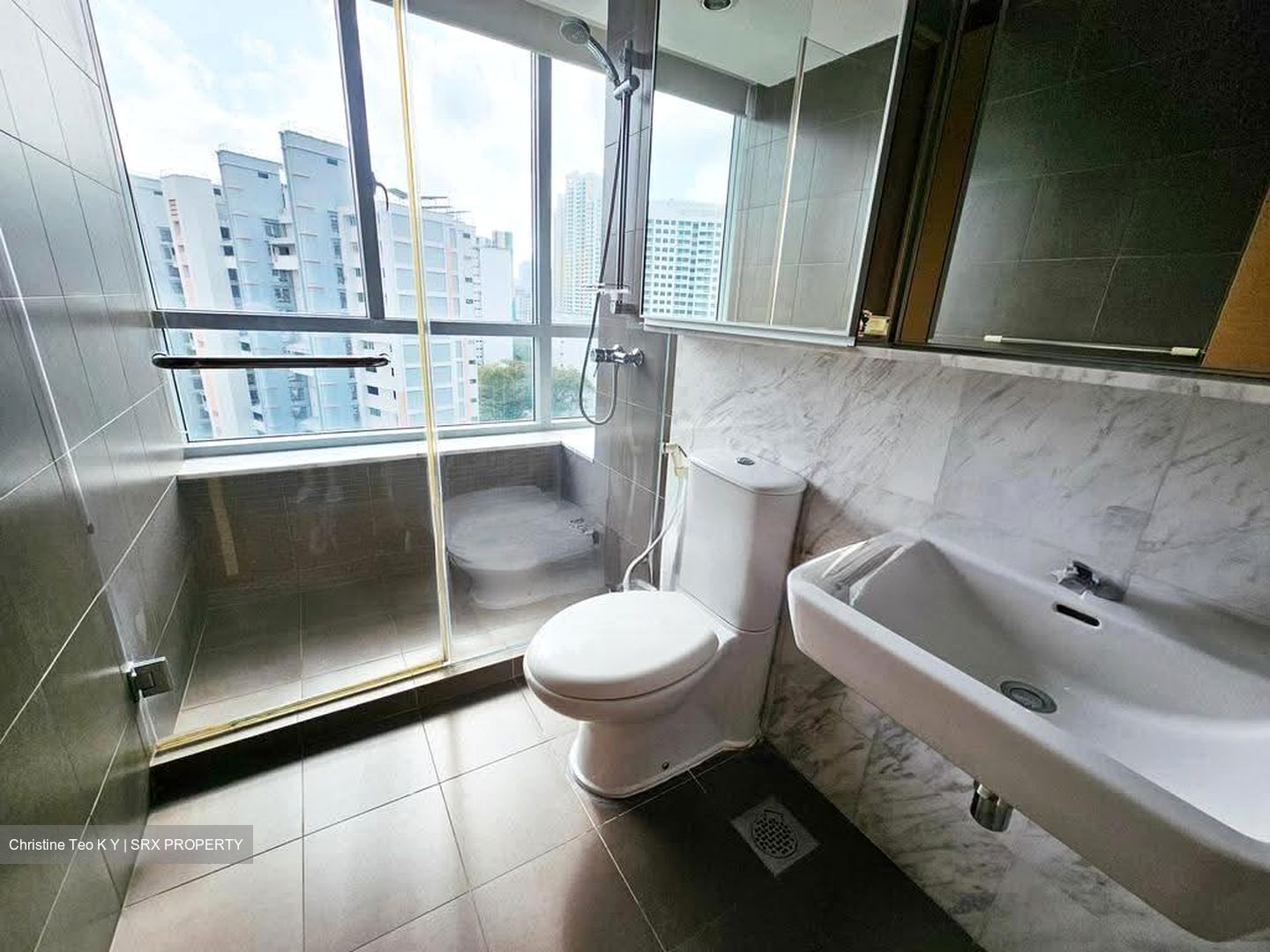 Domain 21 (D3), Condominium #630935371